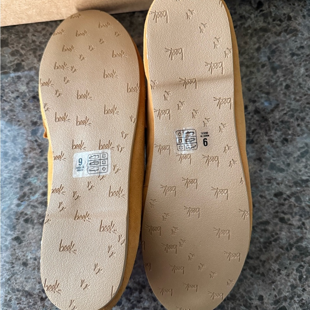 NWT~ Beek Moorhen Penny Loafers in Caramel - Picture 4 of 6